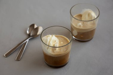 Ev yapımı Affogato Kahve Dondurması