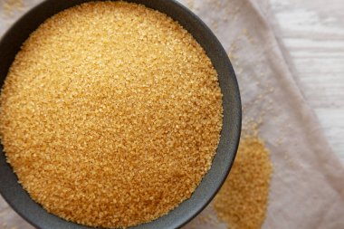 Organik Demerara Şeker Kasesi, üst manzara. 