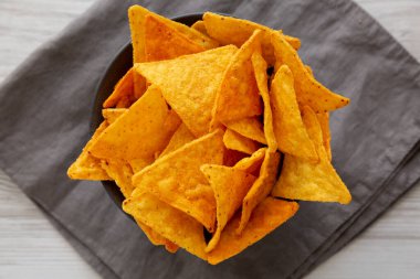 Çıtır Nacho BBQ Tortilla Cipsleri Bir kâsede, üst manzara.