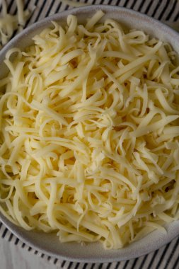 Organik Paramparça Mozzarella Peyniri, en iyi manzara. Yakın plan..