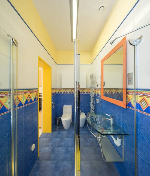 Modern Interior Bathroom Luxury Apartment Blue Yellow Glass Shower Cabin — Stock Photo, Image
