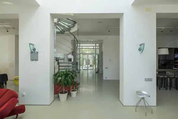 Escalier Colimaçon Métal Verre Dans Une Maison Privée Luxe Intérieur — Photo
