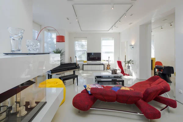 Intérieur Moderne Maison Privée Luxe Salon Spacieux Des Murs Blancs — Photo