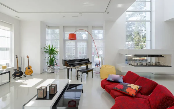 Modern Interieur Van Luxe Particulier Huis Ruime Woonkamer Met Rode — Stockfoto