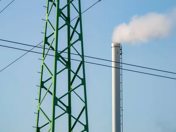 Factory Chimney Smoke Industrial Pipe Power Line Tower — Stock Photo, Image