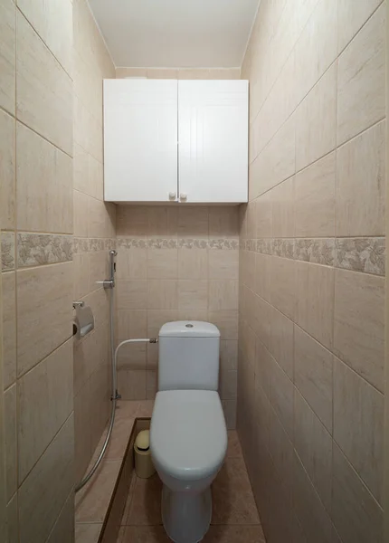 Dairedeki Tuvaletin Içi Modern Daire — Stok fotoğraf