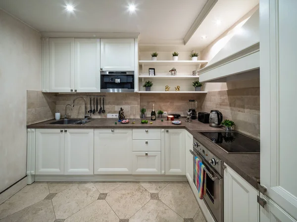 Moderno Interior Cocina Luminosa Apartamento Lujo Electrodomésticos — Foto de Stock