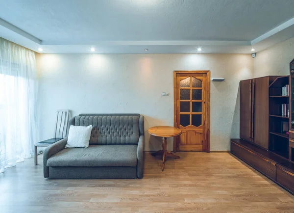 Moderní Interiér Obývacího Pokoje Bytě Dřevěný Nábytek — Stock fotografie