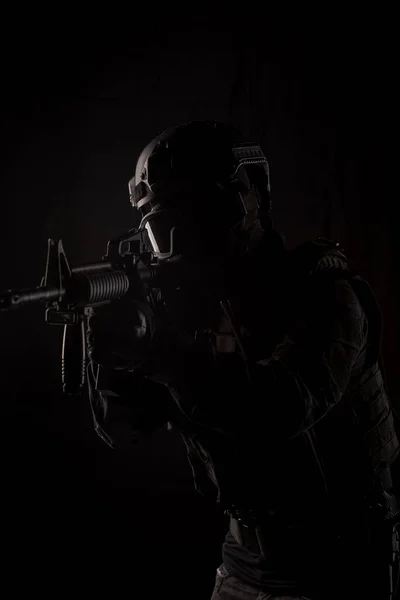 Spec Überwältigt Den Polizisten Swat Special Forces Mit Einer Waffe — Stockfoto