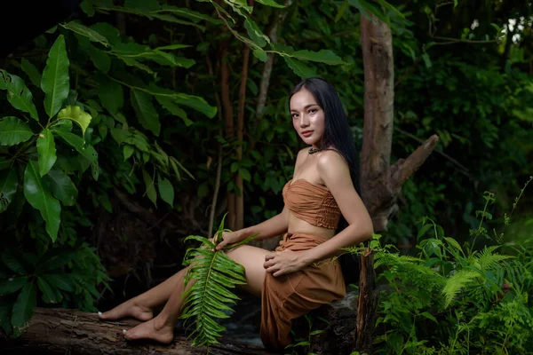 Portretul Unei Femei Frumoase Costume Tradiționale Cultura Thailandei — Fotografie, imagine de stoc