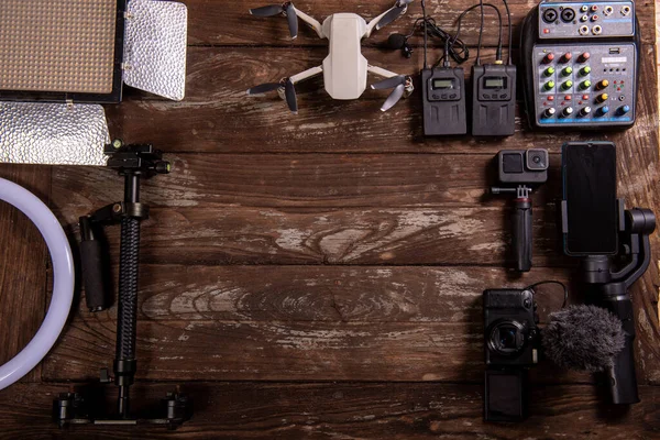Equipment Broadcast Live Conversation Social Media Mobile Vlogging Filmmaking Setup — Stock Photo, Image