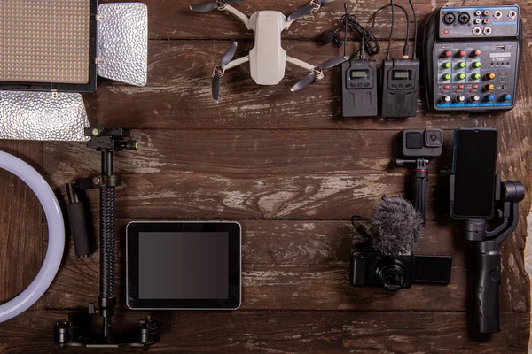 Equipment Broadcast Live Conversation Social Media Mobile Vlogging Filmmaking Setup — Stock Photo, Image
