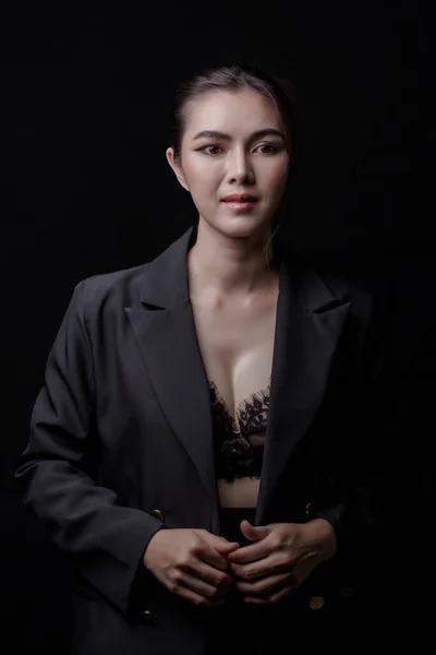 Sexy Azji Kobieta Czarny Koronki Bielizna Biustonosz Seksualnie Izolowane Czarny — Zdjęcie stockowe