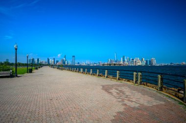 Liberty State Park 'tan New York Limanı, Manhattan ve Özgürlük Anıtı, Jersey City, NJ, ABD