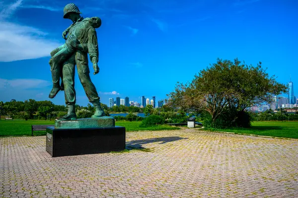 stock image Views on New York Harbor, Manhattan and Statue of Liberty from the Liberty State Park, Jersey City, NJ, USA