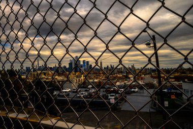 Liberty State Park 'tan New York Limanı, Manhattan ve Özgürlük Anıtı, Jersey City, NJ, ABD