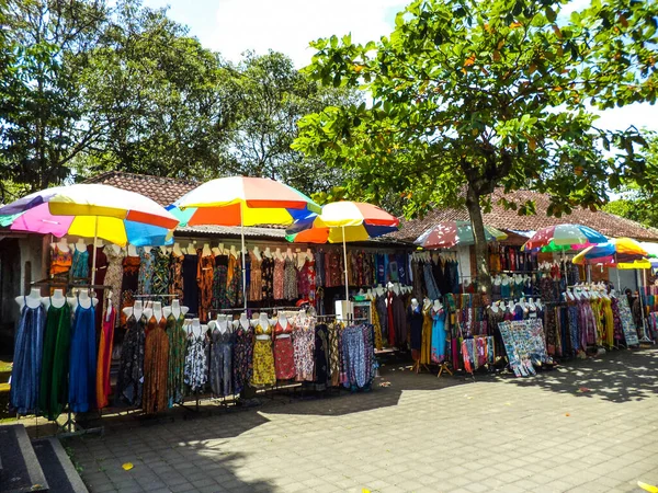Sarongs Multicolores Vendre Sur Marché Ubud Bali Indonésie — Photo