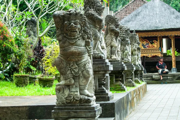 Balinese Tempelsculpturen Ubud Bali Indonesië — Stockfoto