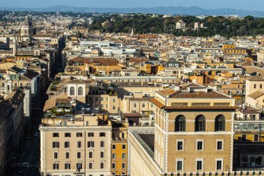 Tarihi Roma şehri Piazza Venezia, Roma, Lazio, İtalya, Avrupa 'daki Altare della Patria terasından ufuk çizgisi
