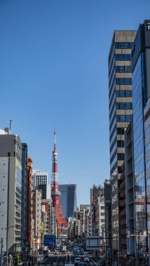 Japonca, TOKYO Nisan 2024: Tokyo, Japonya 'da inşa ve gökdelen