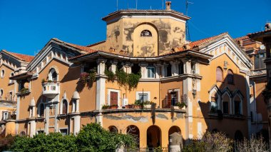 Ostia Lido 'da güzel özgürlük mimarisi örnekleri faşist hükümet sırasında, Roma, İtalya (7 Şubat 1923), Ostia Nuova adı Ostia Mare olarak değiştirildi.).