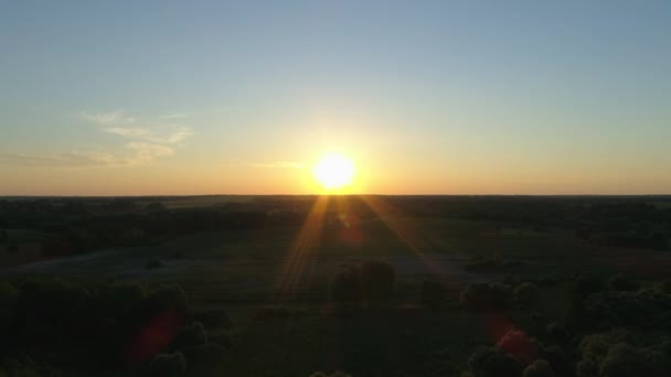Luchtfoto Zonsondergang Zonsopgang Het Veld Drone Breed Schot Mooie Zomeravond — Stockvideo