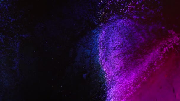 Neon Mavisi Mor Renkli Mürekkep Sıvı Renkli Inanılmaz Organik Arka — Stok video