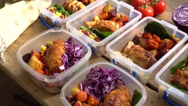 Dostawa Posiłków Zamówienie Online Koncepcja Dostawy Pyszne Jedzenie Wynos Zdrowe — Wideo stockowe