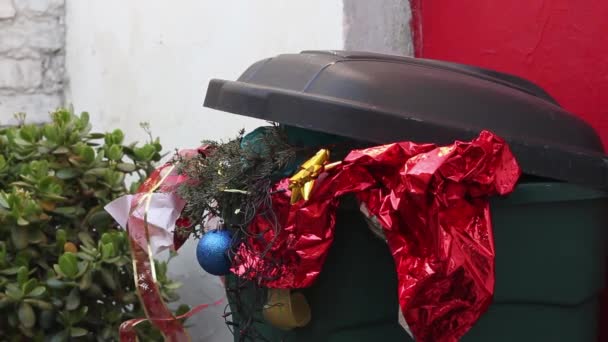 Рождественские Отходы Праздничный Мусор Пластиковый Мусор Вечеринок Новогодний Мусор Высококачественные — стоковое видео