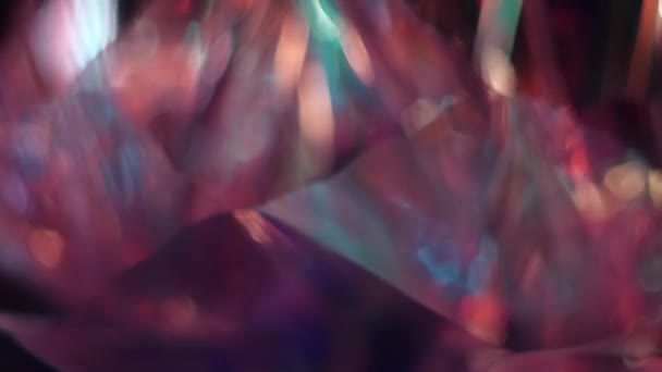 Funkelnde Prismenkristalle Holographischer Weihnachtshintergrund Die Farbe Der Lichter Ändert Sich — Stockvideo