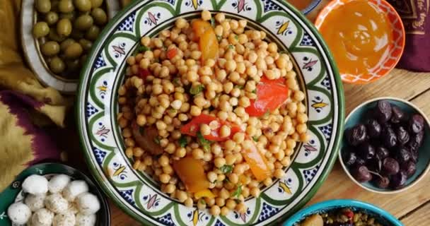 Chickpeas Vegetables Herbs Traditional Middle Eastern Cuisine High Quality Footage — Vídeo de Stock