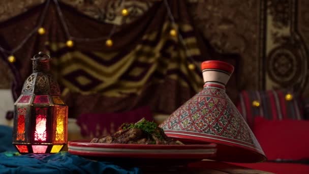 Autentica Agnello Marocchino Tagine Cibo Caldo Festivo Eid Filmati Alta — Video Stock