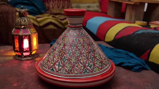 Tajine Marocchino Delizioso Piatto Tradizionale Della Cucina Marocchina Filmati Fullhd — Video Stock