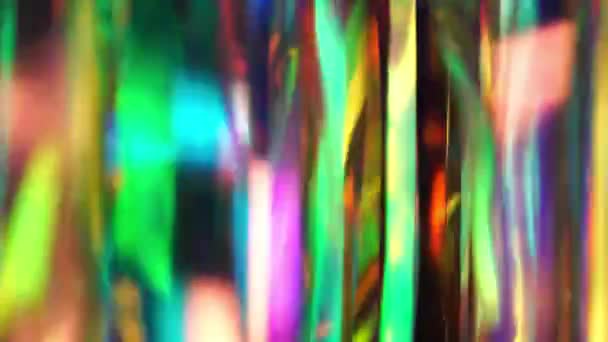 Хрустальная Призма Преломляет Свет Яркими Радужными Цветами Бриллиантовый Неоновый Светящийся — стоковое видео