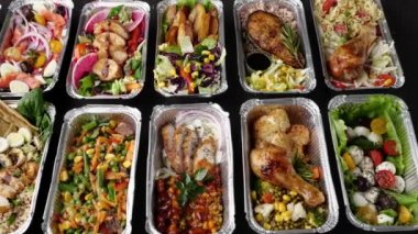 İş yemeği menüsü, ofis öğle yemeği teslimatı. Yüksek kalite 4k görüntü