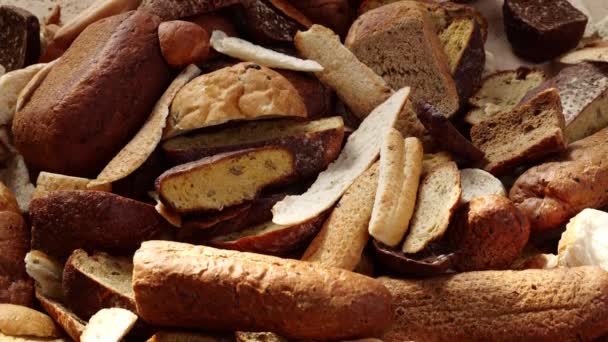 Απόβλητα Αρτοποιίας Μπαγιάτικο Ψωμί Ψίχουλα Ψωμιού Βιοτεχνία Αρτοποιεία Και Εστιατόρια — Αρχείο Βίντεο