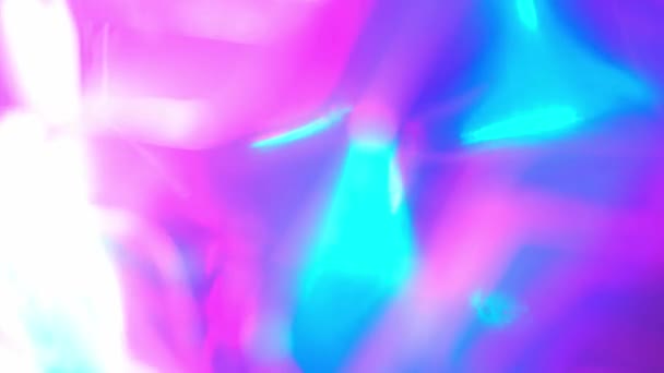 光学晶体棱镜闪光光束 抽象的光动画 模糊的运动 彩虹光照射背景或覆盖 高质量的4K镜头 — 图库视频影像