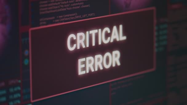 计算机上的安全漏洞警告显示屏幕上的关键错误消息闪烁 处理计算机故障和恶意软件 系统崩溃和黑客攻击警报 靠近点 — 图库视频影像