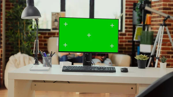 Leerer Bürotisch Mit Greenscreen Bildschirm Auf Dem Computer Der Früher — Stockfoto