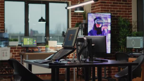 Kantor Pemrograman Teknologi Tinggi Dengan Workstation Untuk Merencanakan Pengembangan Untuk — Stok Video