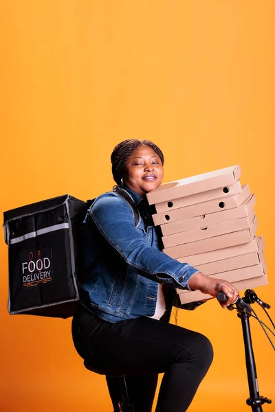 Smiling Takeout Delivery Woman Holding Carton Box Stack Full Pizza — Stock Photo, Image