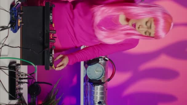 Vertical Video Smiling Artist Having Fun Performing Techno Remix Night — Vídeos de Stock