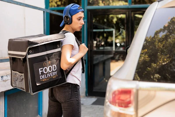 Courier Thermal Bag Delivering Food Order Car Carrying Backpack Lunch — Stockfoto