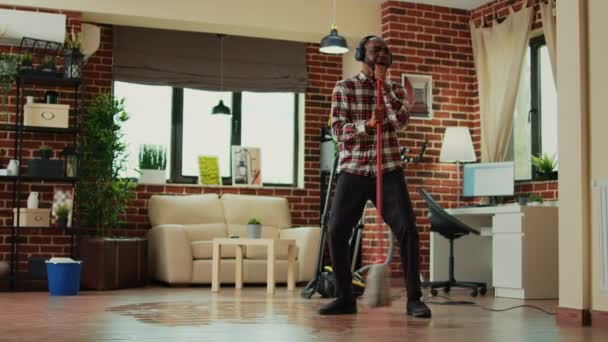 Young Male Adult Having Fun Mop Music Home Showing Dance — Stock videók