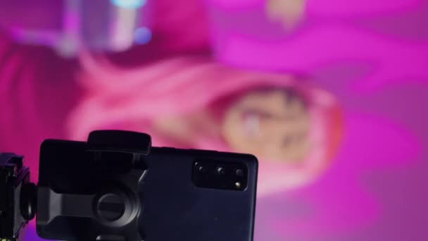 Vertical Video Artist Performing Techno Song Recording Music Video Smartphone — 비디오