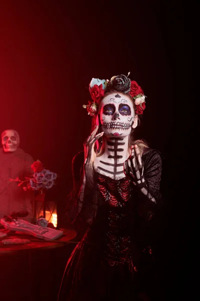 Santa Muerte Model Talking Mobile Phone Call Wearing Halloween Make — Stock Photo, Image