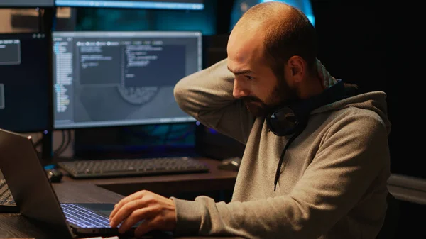 Software Developer Dealing Spinal Discomfort Working Server Programming Sitting Office — Stock Photo, Image