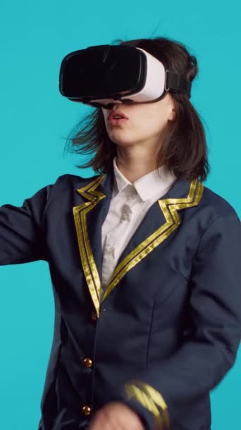 Vertical Video Stewardess Using Headset Interactive Vision Having Fun Virtual — Stock Video