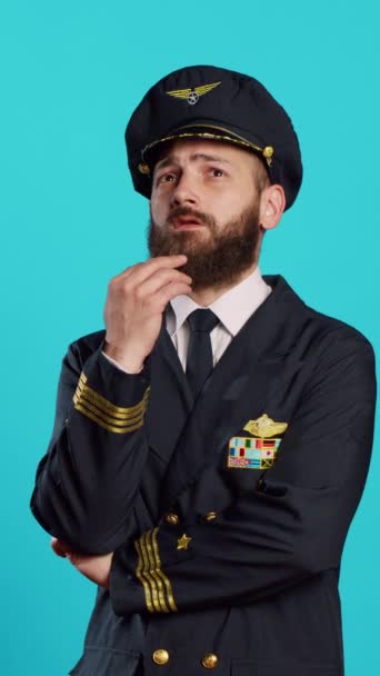 Vertical Video Male Aviator Uniform Thinking Solution Brainstorming Ideas Make — Stock videók