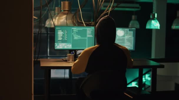 Hackers Using Network Vulnerability Exploit Security Server Trying Break Computer — Vídeos de Stock
